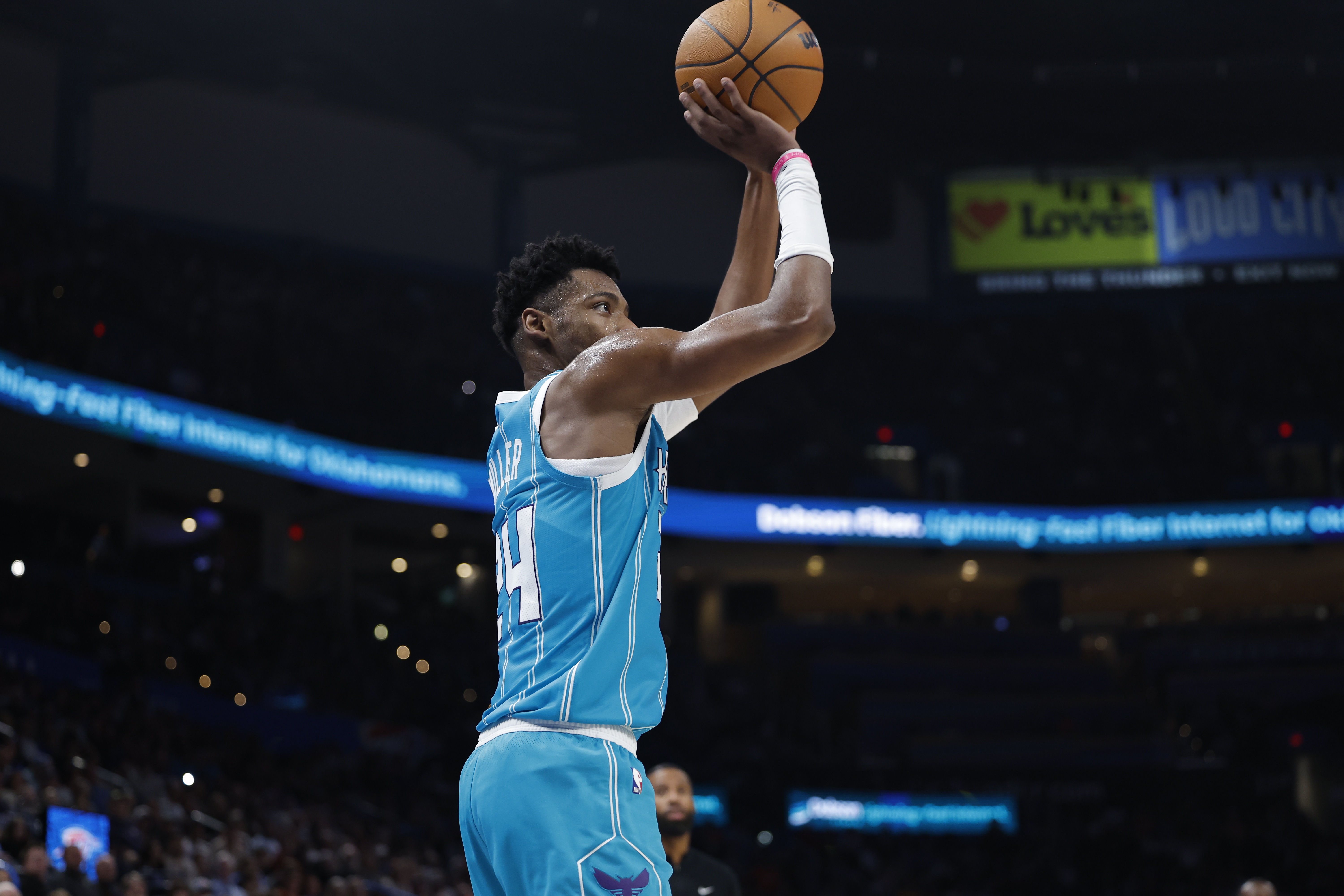 kaiyun-续命！布兰登·米勒加长三分命中率队追到6分 时间还剩46秒